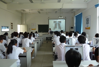 新疆醫(yī)科大學2022年報名條件、招生要求、招生對象