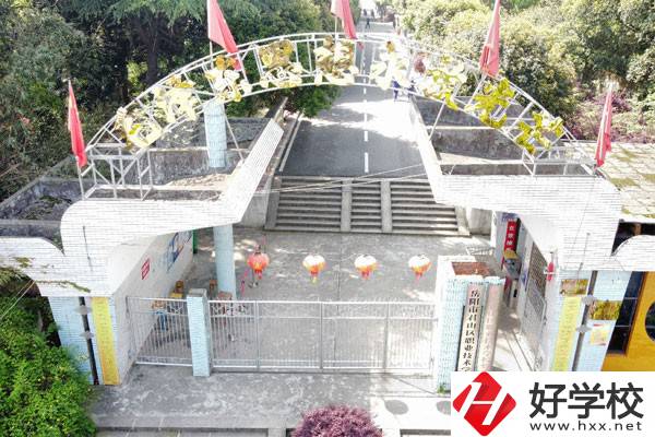 岳陽市君山區(qū)職業(yè)技術(shù)學(xué)校怎么樣？有哪些入學(xué)須知？
