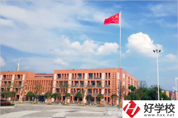 懷化讀公辦職高選哪些學(xué)校比較好？
