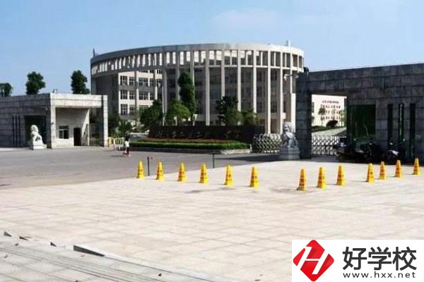 長沙醫(yī)衛(wèi)技校有哪些？辦學(xué)條件怎么樣？