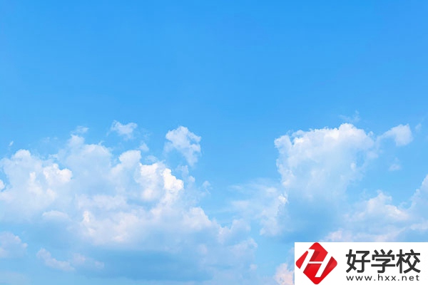 湖南石油化工技工學(xué)校教育水平怎么樣？從這三點(diǎn)來判斷