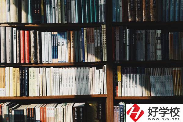 在永州什么學(xué)?？梢宰x學(xué)幼師專業(yè)？女生多嗎？