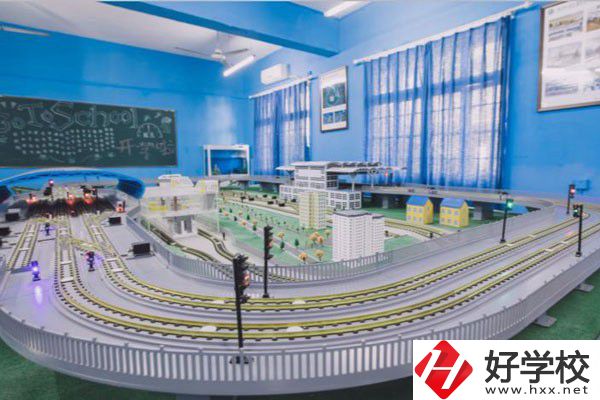 株洲軌道交通職業(yè)技術學校位置在哪里？乘車路線有哪些？