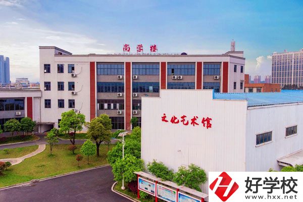 郴州市榮豐學校是職高還是普高？有什么辦學特色？