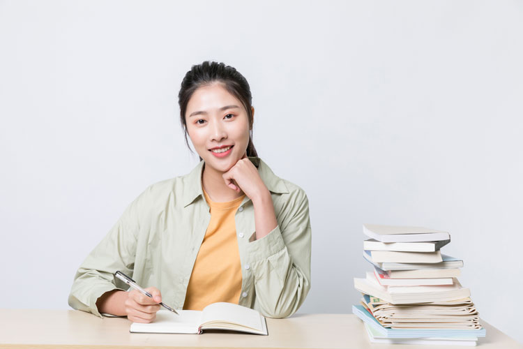 西南交通大學(xué)在職專升本報名要什么條件？多久畢業(yè)？