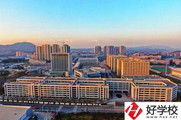 長沙學外語讀什么職校好？有什么辦學優(yōu)勢？