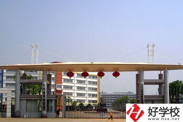 長沙市賀龍?bào)w育運(yùn)動學(xué)校有哪些招生專業(yè)？