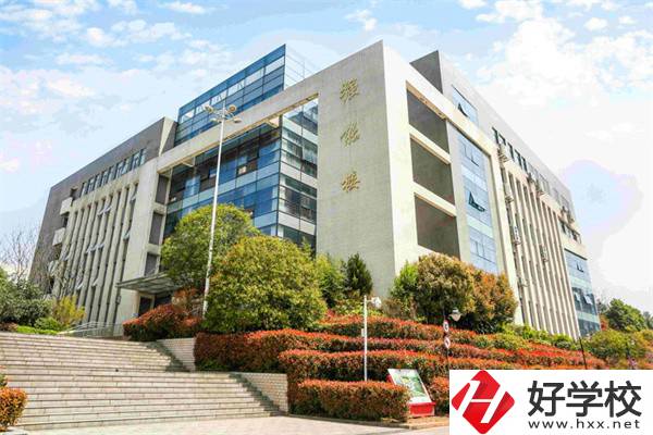 湖南省商業(yè)技師學(xué)院有哪些專業(yè)？就業(yè)率高不高？
