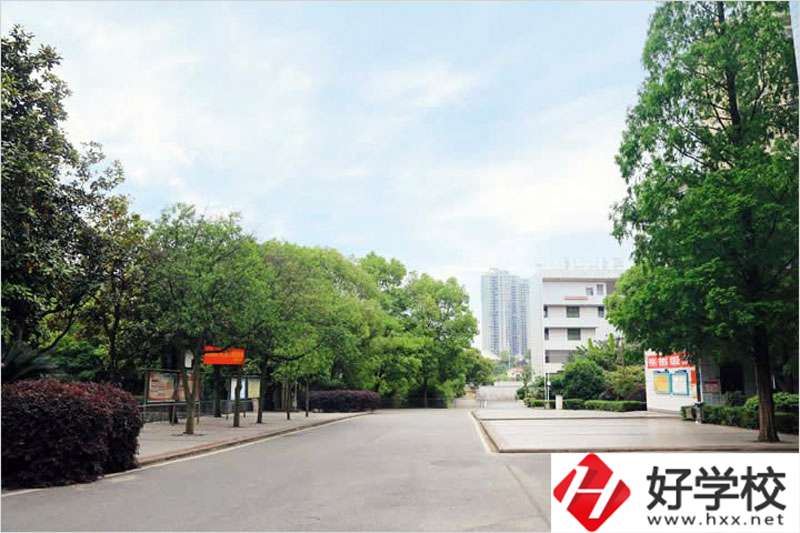 邵陽工業(yè)學校有哪些專業(yè)？招生要求是什么？