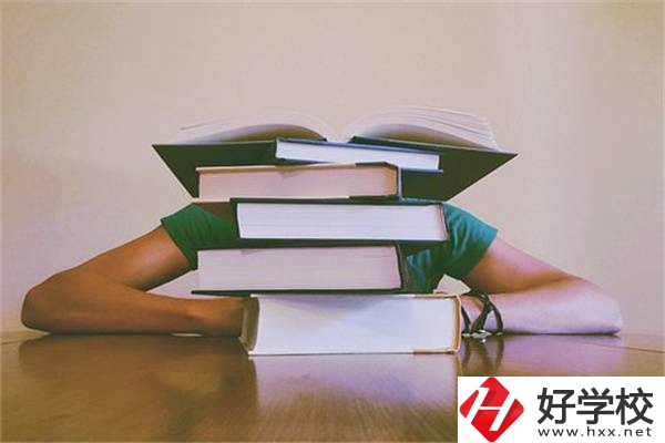 湖南參加中考對選職校的重要性，怎么才能選到好學(xué)校？