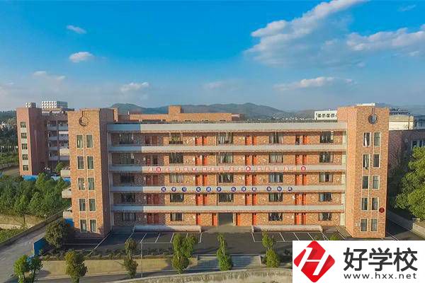 邵陽學(xué)幼兒保育專業(yè)推薦哪些學(xué)校？學(xué)費(fèi)貴嗎？