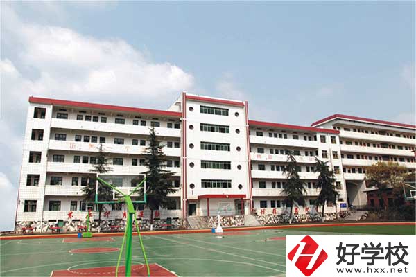 益陽的技工學校什么時候可以報名？入學需要注意什么？