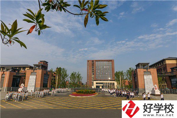 常德汽車中職有哪些推薦？有什么辦學(xué)優(yōu)勢(shì)？