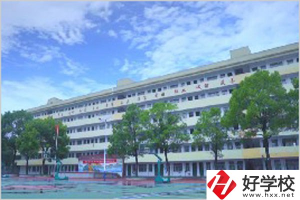 郴州綜合職業(yè)中專是公辦的嗎？學費貴嗎？