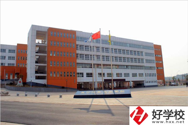 長(zhǎng)沙汽車工業(yè)學(xué)校的熱門專業(yè)有哪些？