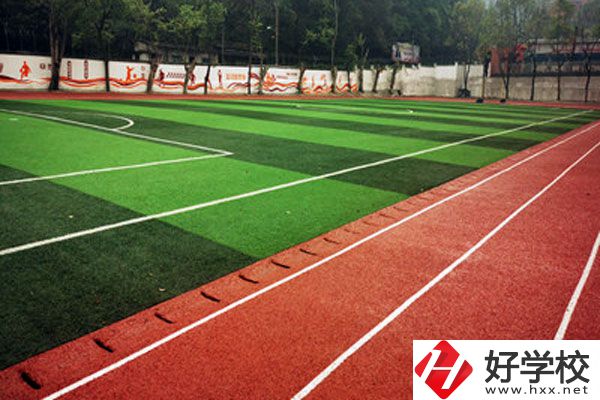 益陽有沒有學(xué)老年人服務(wù)與管理專業(yè)的中職學(xué)校？