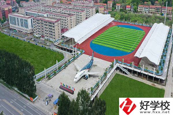 衡陽市中南科技財(cái)經(jīng)管理學(xué)校的辦學(xué)條件怎么樣？