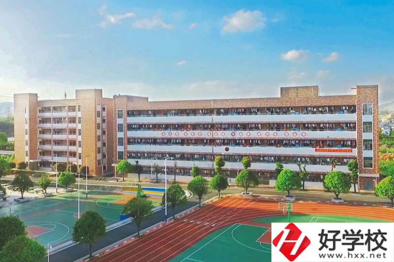 武岡市職業(yè)中專學(xué)校怎么樣？值得報(bào)考嗎？