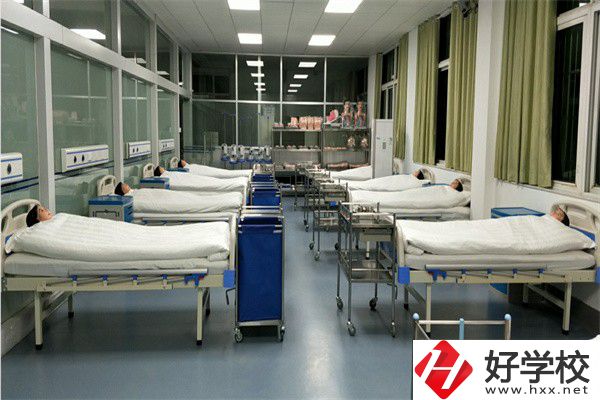 株洲哪些中職學(xué)校管理比較嚴(yán)格？校園環(huán)境怎么樣？