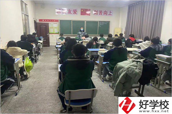 湖南華航鐵路科技技工學(xué)校的校園管理如何？