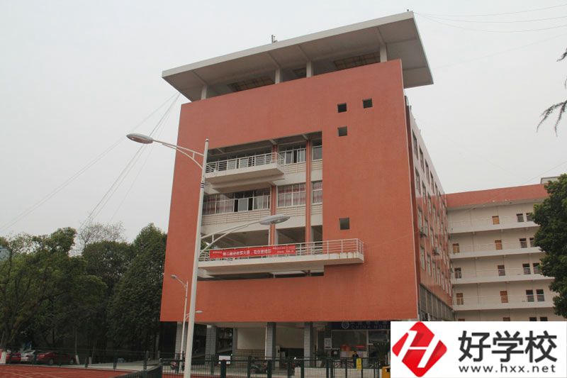 湘西中職學(xué)校校園環(huán)境怎么樣？好不好？