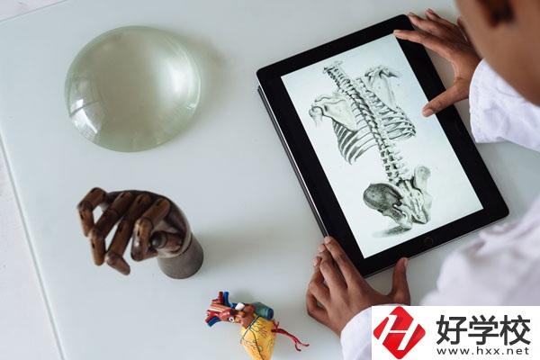 湖南醫(yī)藥中等專業(yè)學校怎么樣？宿舍好不好？