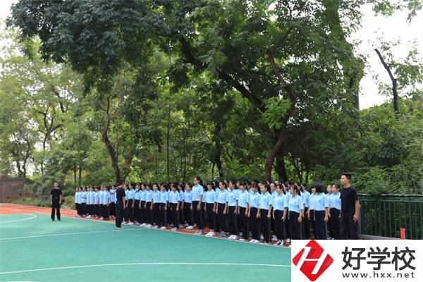 長沙市現(xiàn)代服務(wù)職業(yè)中專學(xué)校辦學(xué)條件怎么樣？