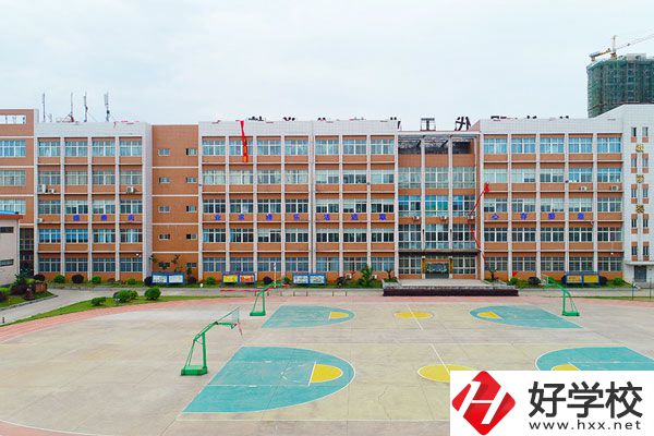 湖南健康學(xué)校招生要求有哪些？
