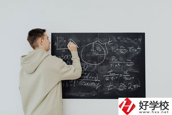 湖南醫(yī)藥中等專業(yè)學(xué)校怎么樣？宿舍好不好？