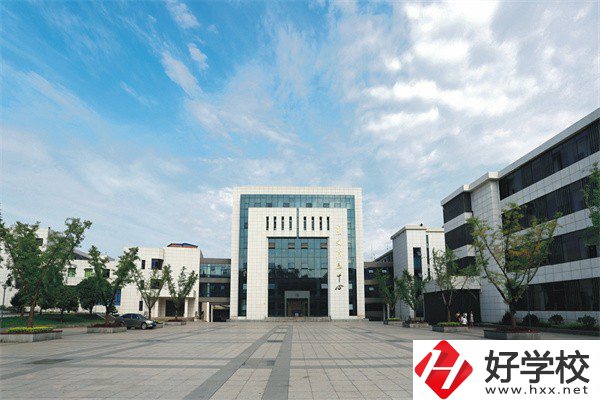 衡陽(yáng)珠暉區(qū)有哪些技校？有哪些辦學(xué)特色？