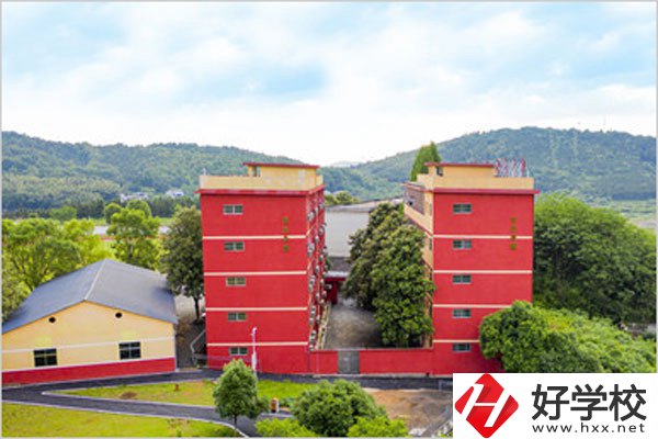 郴州中大高科職業(yè)技術(shù)學(xué)校有哪些重點(diǎn)專(zhuān)業(yè)？好就業(yè)嗎？