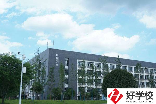湘潭吉利汽車技術(shù)職校怎么樣？有哪些專業(yè)？