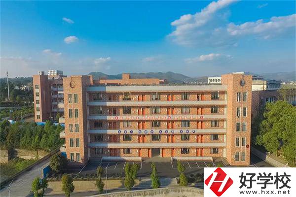 武岡市職業(yè)中專學校管理模式是怎樣的？口碑如何？