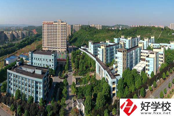 長沙財(cái)經(jīng)學(xué)校怎么報(bào)名？要填志愿嗎？