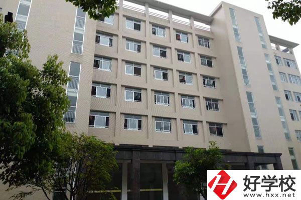 安鄉(xiāng)縣職業(yè)中專師資力量如何？就業(yè)前景好嗎？