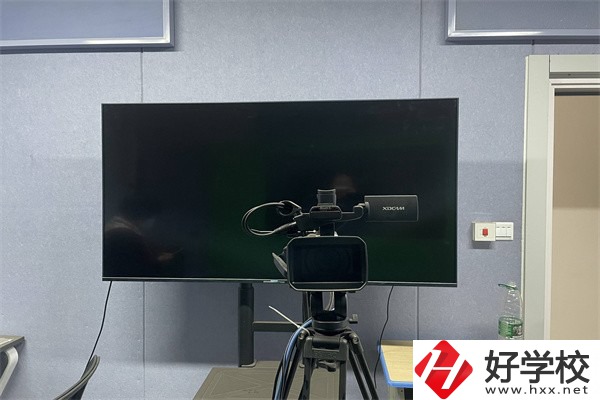 株洲英泰職校是中專嗎？學費需要多少？