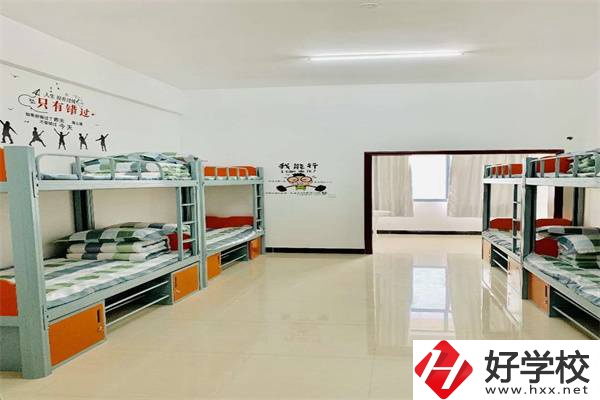 湖南曙光科技技工學(xué)校有助學(xué)政策嗎？有哪些招生專業(yè)？