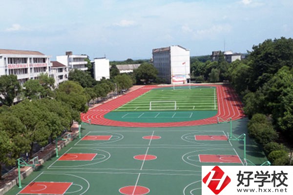 益陽市綜合職業(yè)中等專業(yè)學(xué)校收費(fèi)貴不貴？