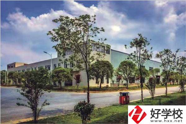 邵陽市二紡機(jī)技校在哪里？是公辦還是民辦技校？