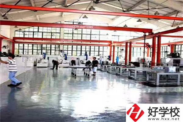 益陽最好的民辦技校是哪所？技校讀了有用嗎？