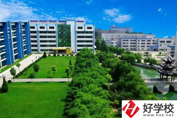 桃江縣職業(yè)中專學(xué)校的辦學(xué)特色怎么樣？