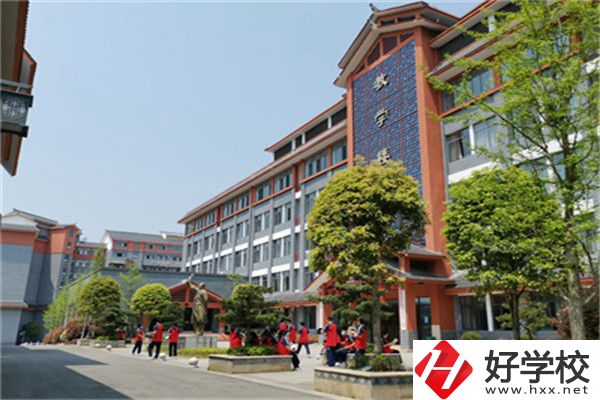 懷化體校有散打班嗎？學(xué)體育類(lèi)專(zhuān)業(yè)怎么樣？