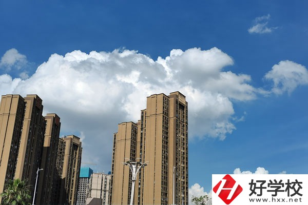 新邵縣職業(yè)中專學(xué)校怎么樣？值得報(bào)考嗎？