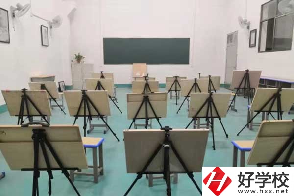 邵陽(yáng)市鐵航職業(yè)技術(shù)學(xué)校有哪些優(yōu)勢(shì)，地址在哪？