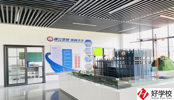 想在長沙學習建筑施工技術專業(yè)，推薦這所學校