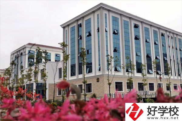 衡陽市中南科技財經管理學校教學樓