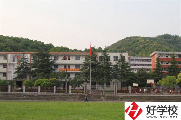 岳陽就業(yè)率高的中專有哪些？學校有什么辦學特色？