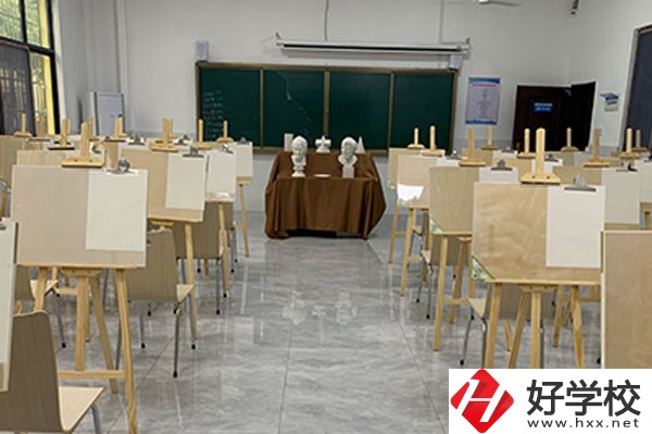 衡陽市鐵路運輸職業(yè)學(xué)校專業(yè)有哪些，有哪些辦學(xué)特色？