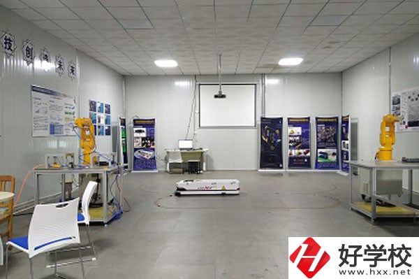 岳陽(yáng)市建設(shè)科技職業(yè)技術(shù)學(xué)校專業(yè)情況如何，有哪些辦學(xué)特色?