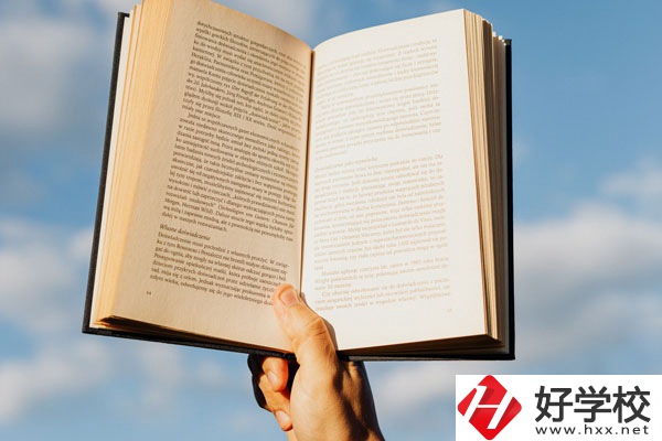 在衡陽(yáng)想學(xué)廚師？這個(gè)學(xué)校不能錯(cuò)過！
